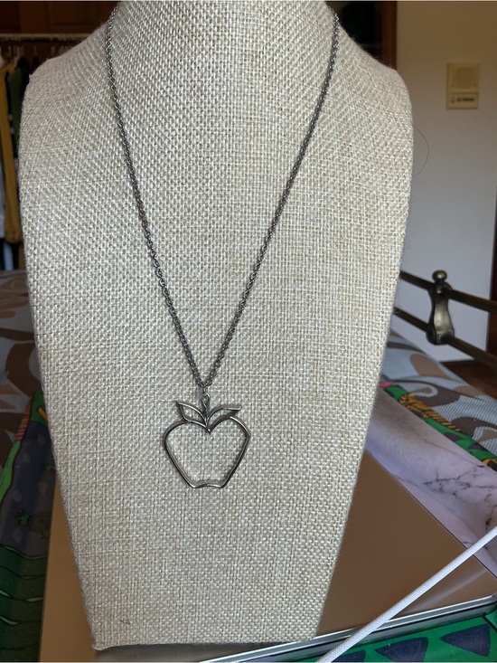 Sarah Coventry Jewelry - Sarah Coventry Apple Pendant Necklace